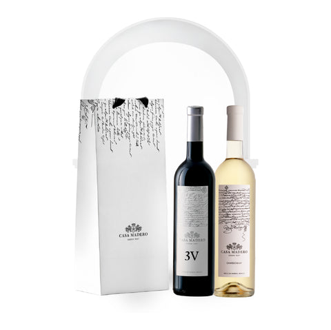 Kit de vino tino Casa Madero 3V y vino blanco Casa Madero Chardonnay en bolsa de obsequio