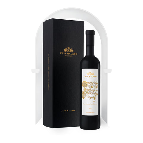 Vino tinto mexicano Casa Madero Magnum Shiraz en botella de 1.5 litros